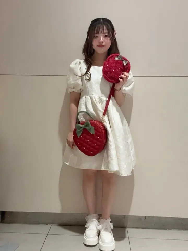 いちご新聞 いちごショルダーバッグ/Maison de FLEUR（メゾン ド