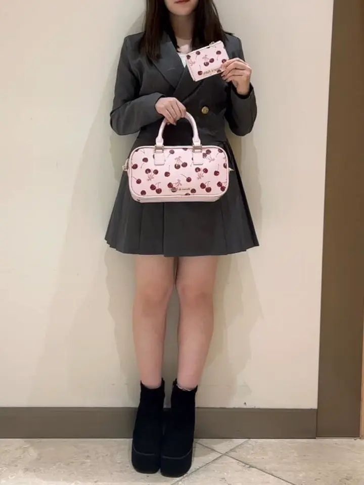 チェリー柄ウォレット/Maison de FLEUR（メゾン ド フルール）の財布