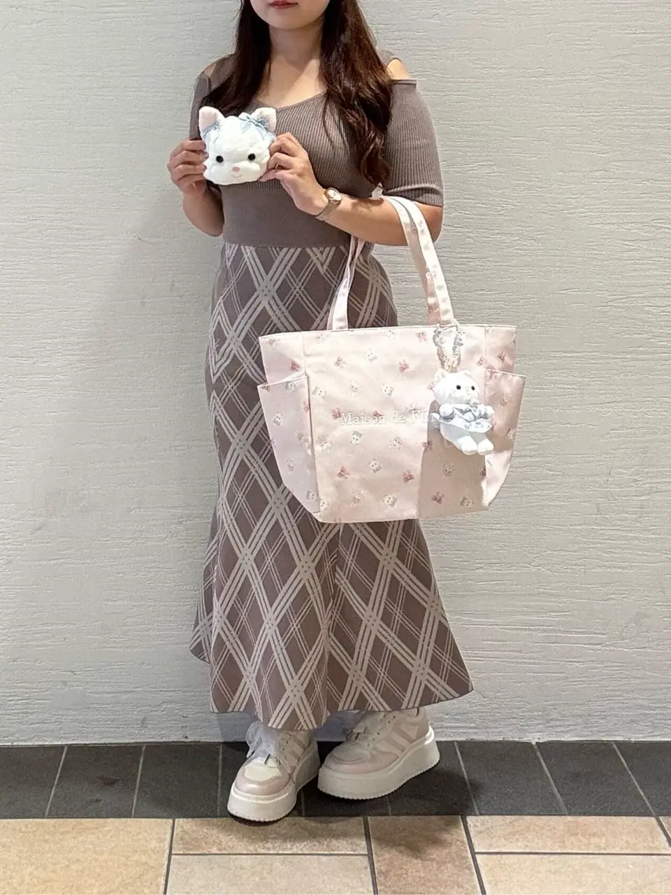 クリーミーねこフェイスポーチ/Maison de FLEUR（メゾン ド フルール