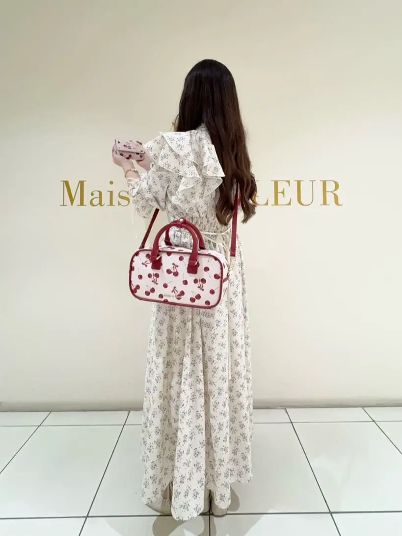 チェリー柄ウォレット/Maison de FLEUR（メゾン ド フルール）の財布