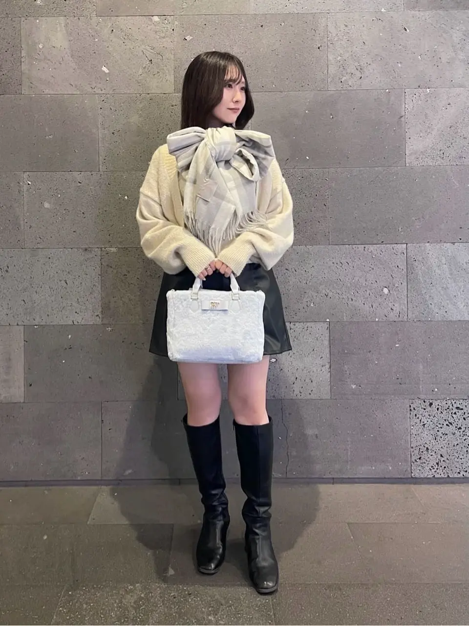 限定カラーあり】フェイクファー中仕切りバッグ/Maison de FLEUR