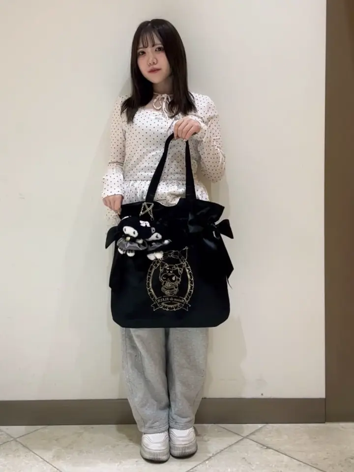 maison de Dolce. blossom cami ブラック KUROMI ダブルリボントートバッグ/Maison de FLEUR（メゾン ド