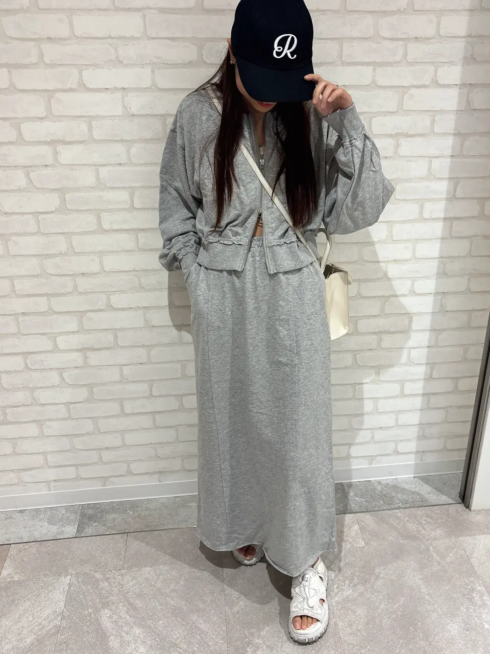 さゆ　グレー チェーン柄ワンピース - SOÉJU online store｜上質な大人の女性のため