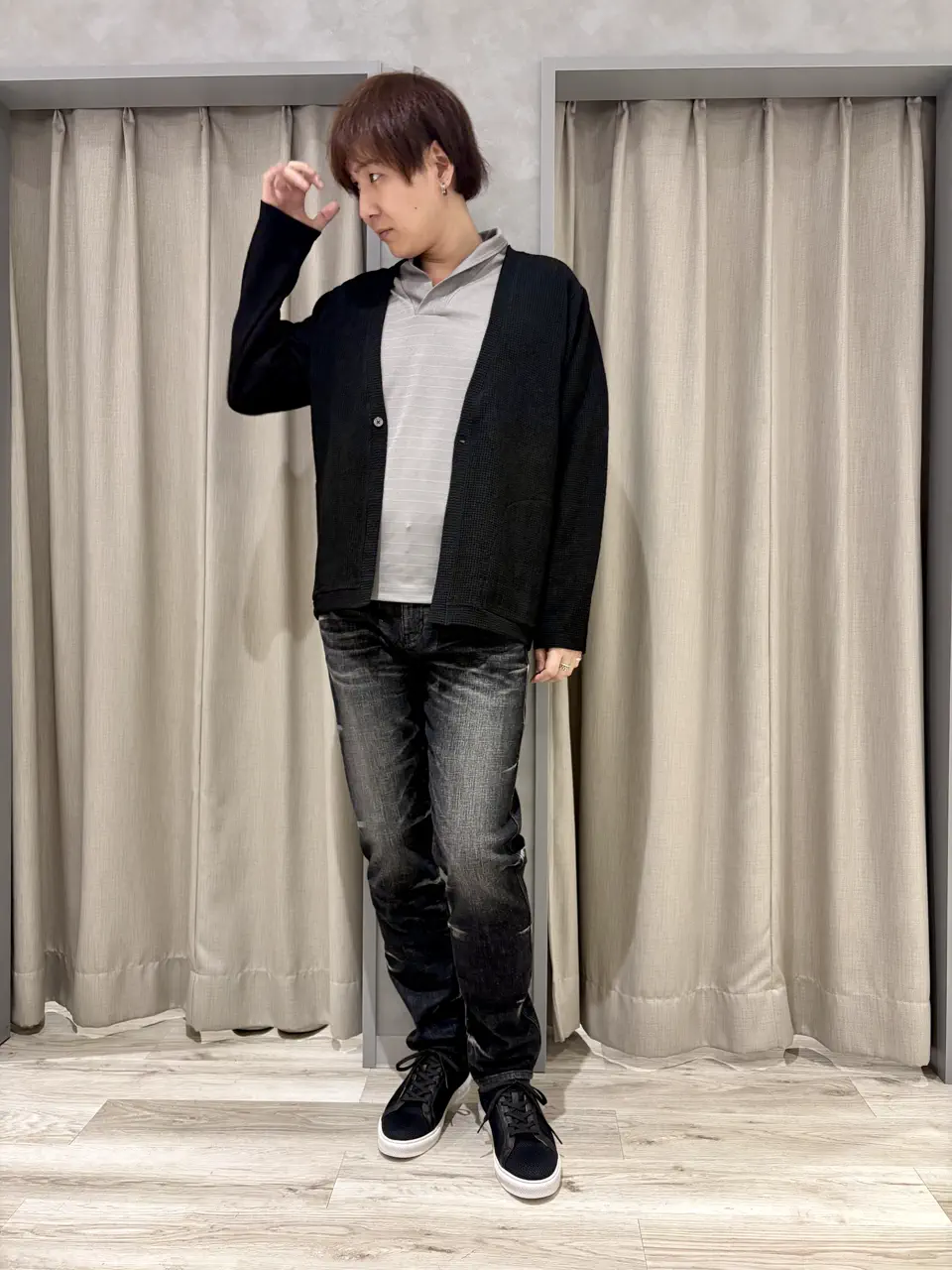 KUROKI ストレッチ加工デニムパンツ