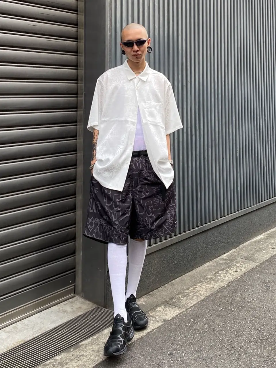 eaphi FLUFFY SHORT PANTS ブラック　サイズ2 お得な特別割引価格） FLUFFY SHORT PANTS パンツ - パンツ