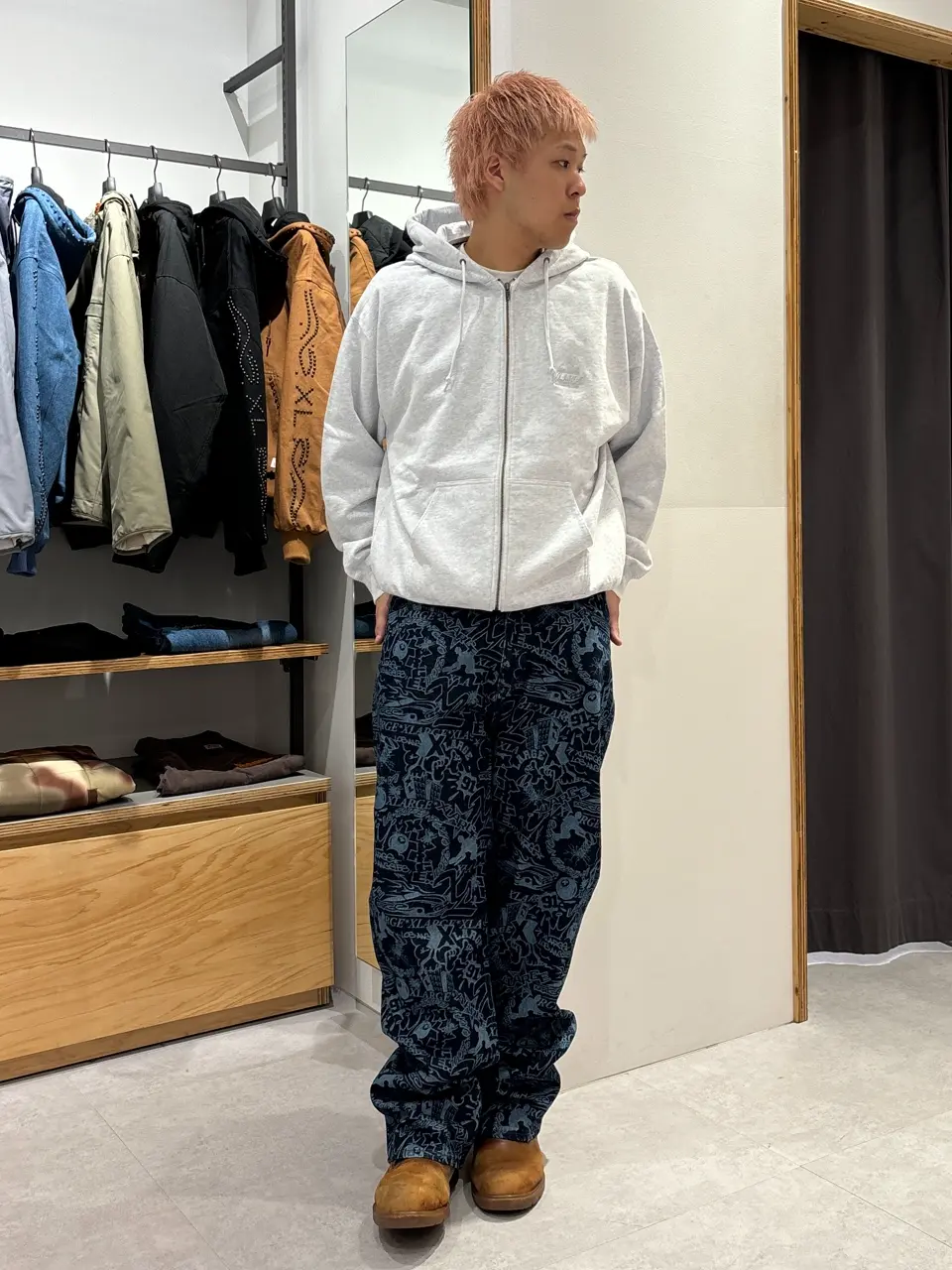 BACKSIDE SLANTED OG ZIP HOODED SWEATSHIRT – calif（カリフ）公式サイト