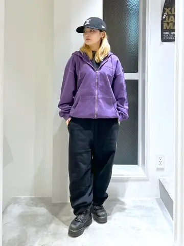 PIGMENT DYED EMBOSS LOGO ZIP HOODED SWEAT – calif（カリフ）公式サイト