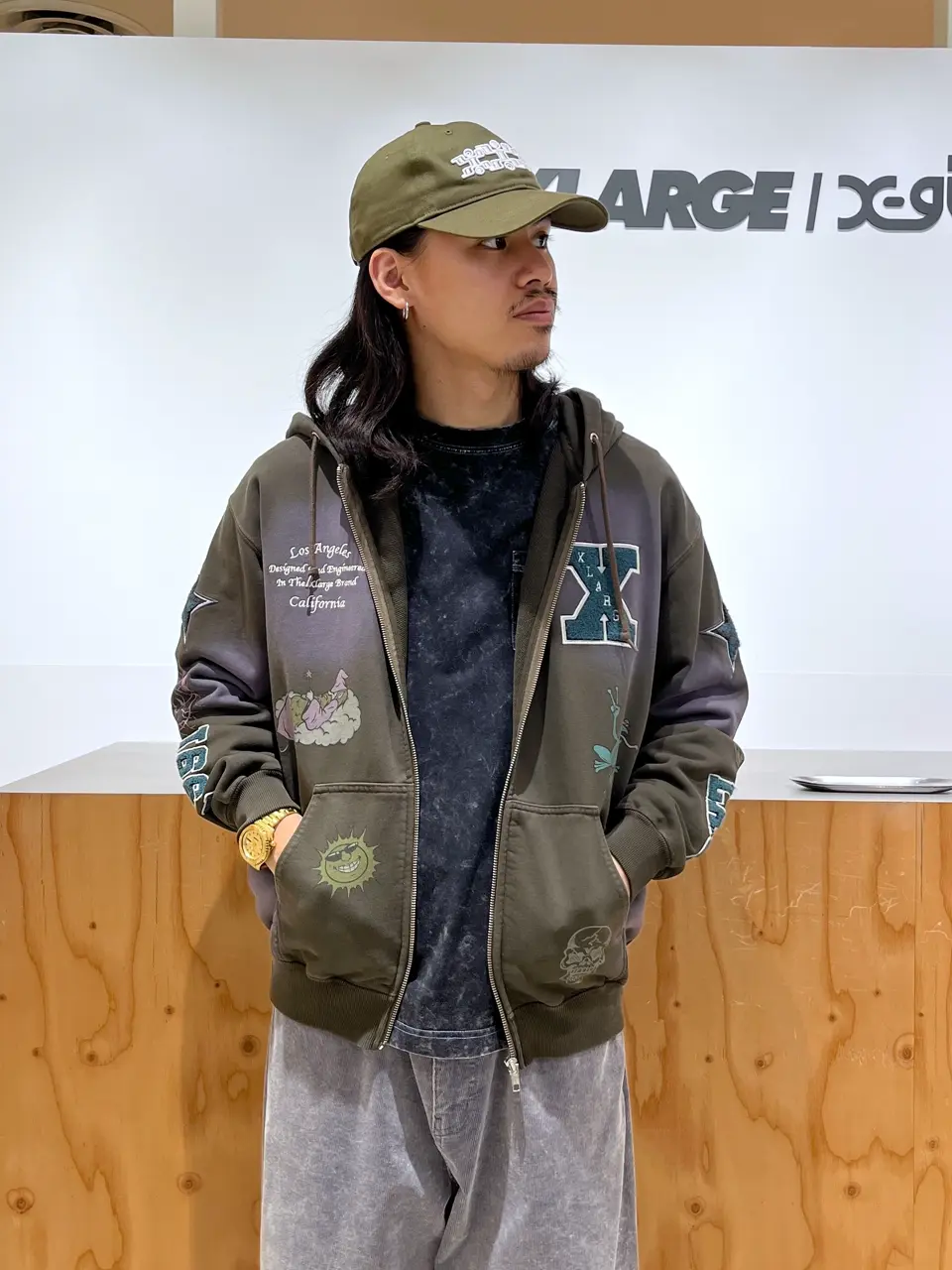 buddix スウェット　ベージュ　M buddix スウェット - メルカリ