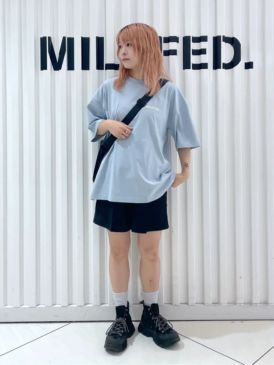 美品✨MichelleAlfred　女子　150cm　ショートパンツスーツ AMBIDEX Store △〇11.36OZムラ糸デニムショートパンツ(36 コン