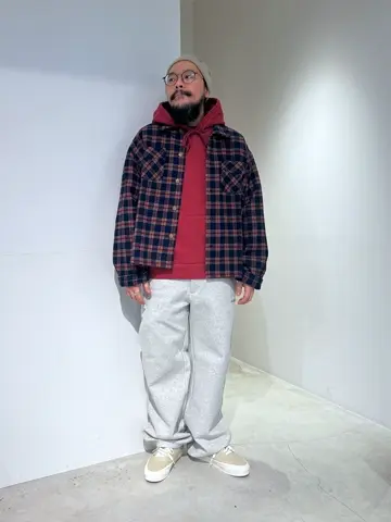 CARHARTT フト付きラヘルスクリフトスウェットシャツ 【関税込】 Carhartt】カーハート フード付きスクリプトスウェットシャツ