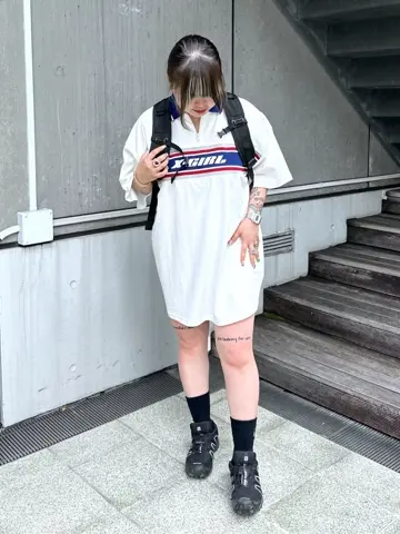 GLITTER OVAL LOGO COIN AND CARD CASE – calif（カリフ）公式サイト