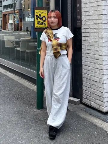 XG Yueqiqi Tシャツ　アパレル 海外限定 希少 海外限定 XG × DIDU yueqiqi Ringer Tee 希少 Looking for the XG x