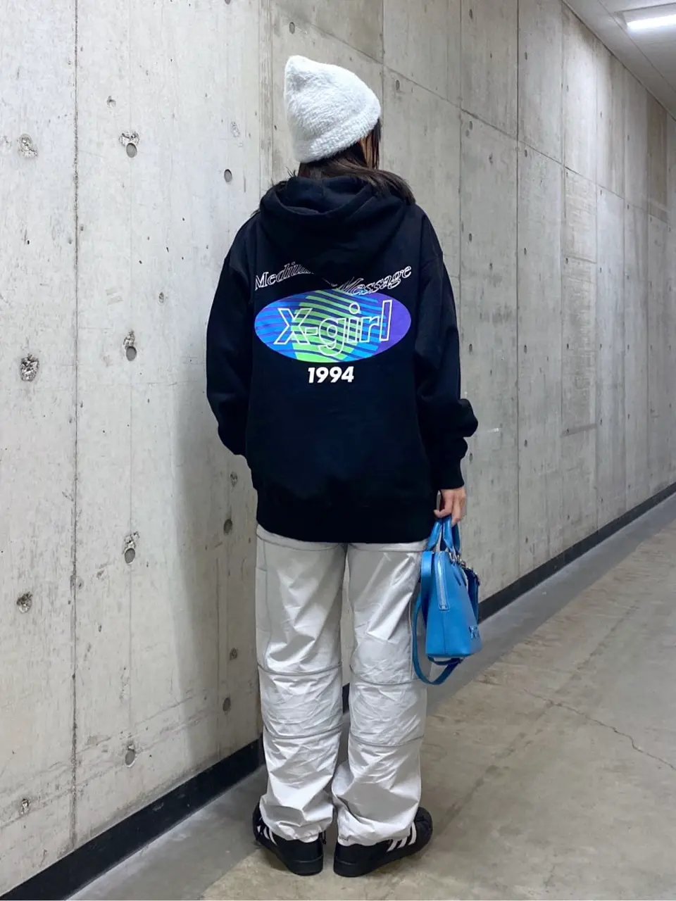 パーカー OVAL LOGO EMBROIDERY SWEAT HOODIE レディース メンズ ISTKUNST（イストクンスト）の「【ISTKUNST】OVAL LOGO HOODIE
