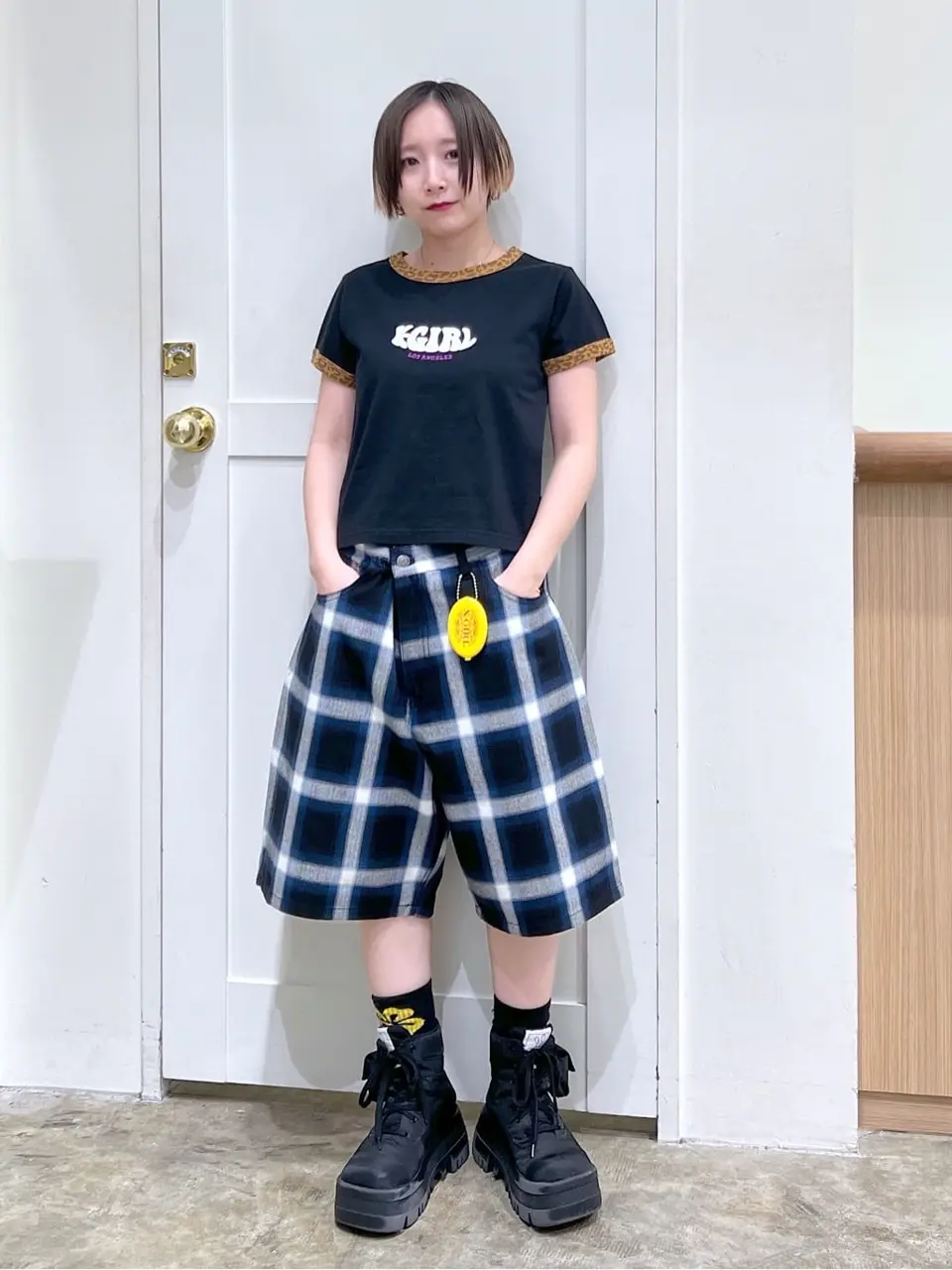 レオパード柄が可愛い\tCHANEL\tベルベットジャージィジャケット 平成レオパード2WAYジャージ【WHITE LEOPARD】｜LISTEN FLAVOR
