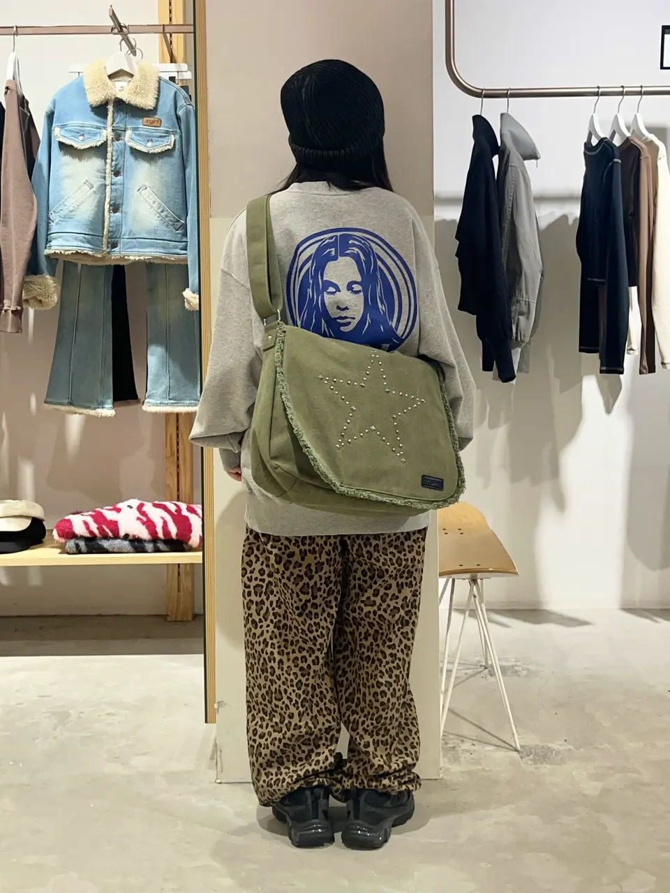 のすけ Bagaboo ハンガリー製 ベージュ メッセンジャーバッグ BAGABOO / バガブー] Standard Messenger Bag スタンダード
