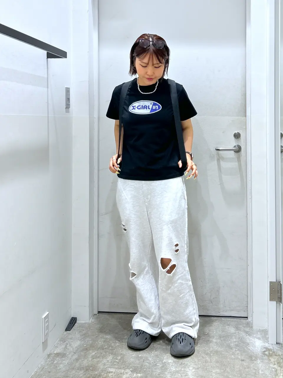 NUMBER 1 GLITTER OVAL LOGO S/S TEE – calif（カリフ）公式サイト