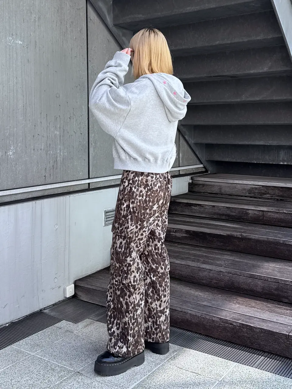 ❤新品 高品質　全人毛 広範囲隠　9×14ｃｍ　ストレート 自然黒 25cm❤ Amazon.co.jp: RENLIGUOJI 2025年夏向け涼しいタイプ バレない