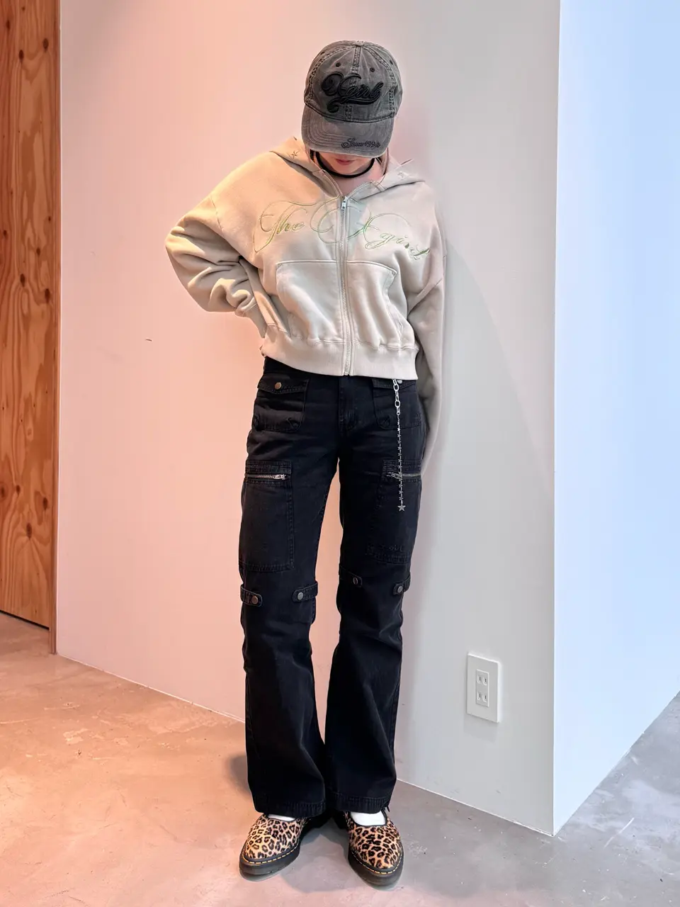 PENCIL SCRIPT LOGO EMBROIDERED ZIP UP SWEAT HOODIE – calif（カリフ