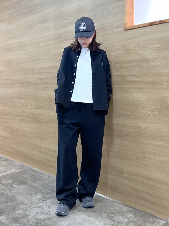 MESSAGE AND FACE CIRCLE LOGO L/S TEE – calif（カリフ）公式サイト