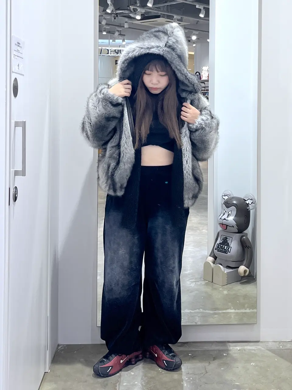 LOGO PATCHED FAUX FUR HOODED JACKET – calif（カリフ）公式サイト