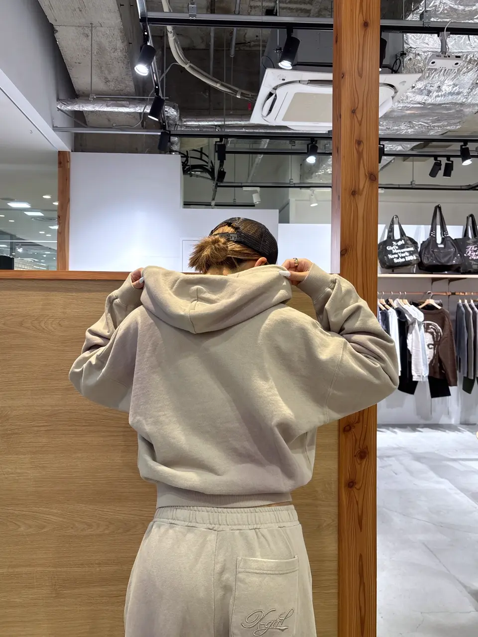 I AM YOU 刺繍 スウェット Mサイズ ベージュ I AM YOU 刺繍 スウェット