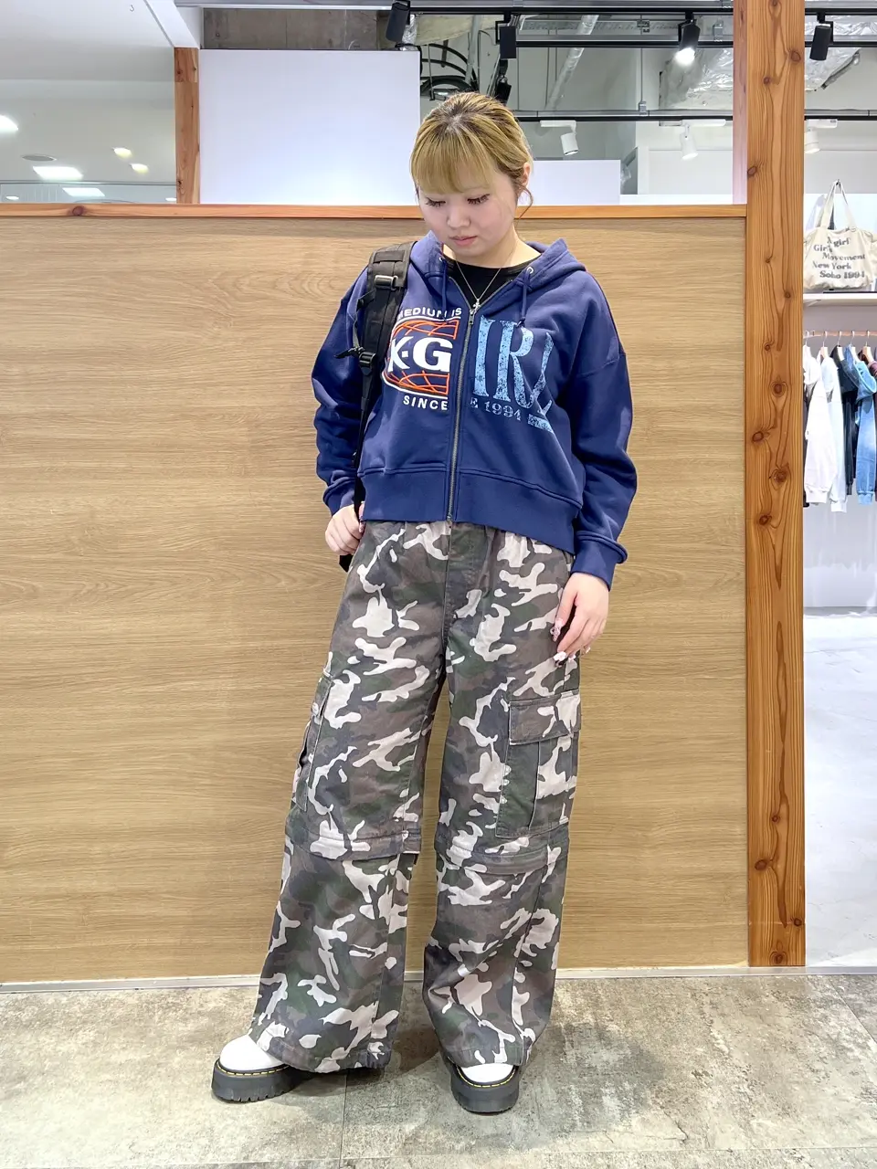 X-girl コレクションカタログ1999〜2008【19冊】エックスガール X-girlがイラストレーターYUGO.とのコラボレーションアイテムを8/19(金