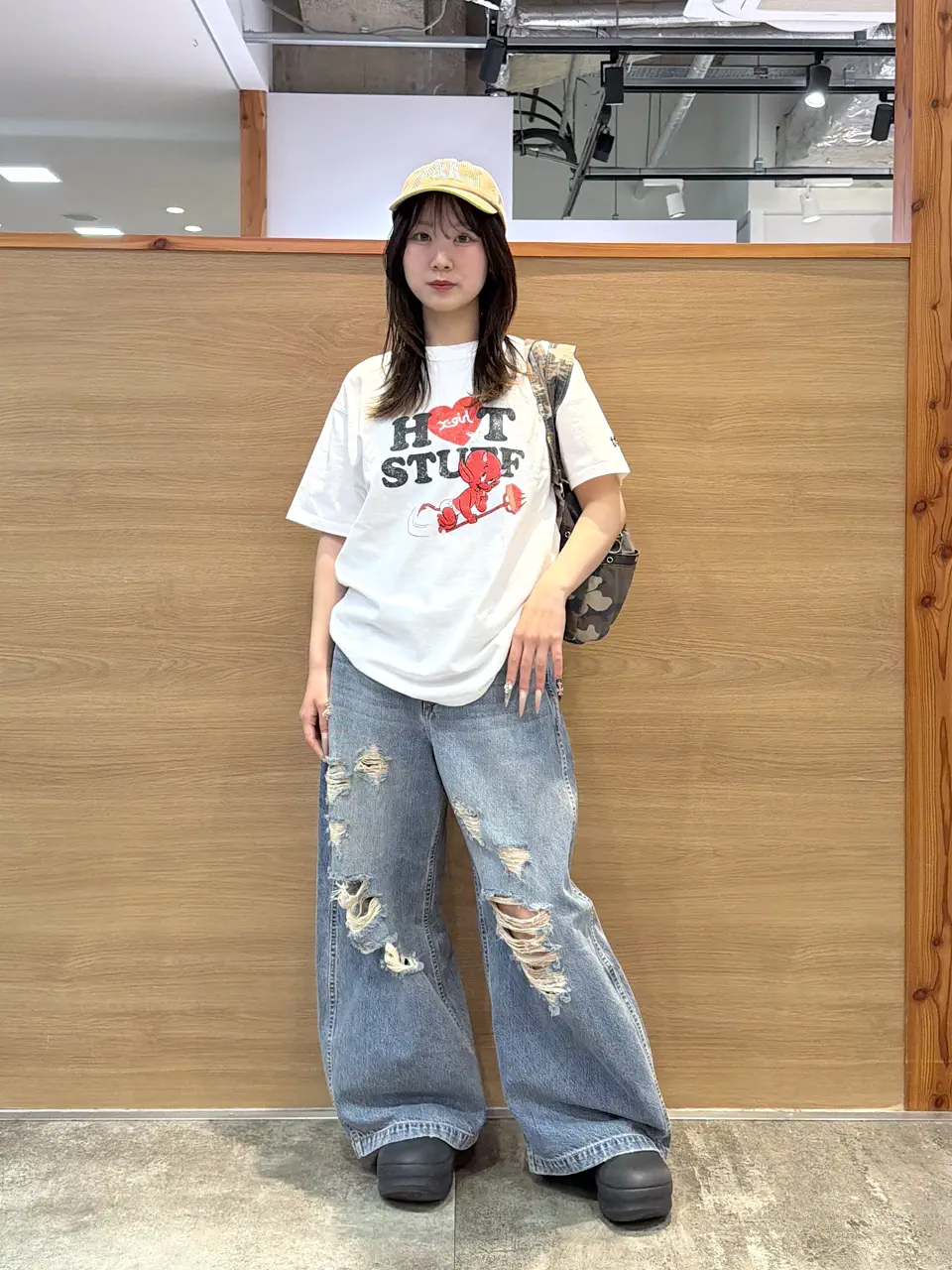 X-girl | HOT STUFF FADED S/S TEE – calif（カリフ）公式サイト