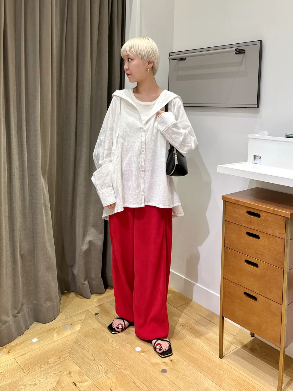 ROSE BUD - ROSE BUD♡3Wayオープンバッグベスト＆シャツセット♡ホワイト♡新品 ROSE BUD（ローズバッド）の「ドロストシャツ（シャツ/ブラウス