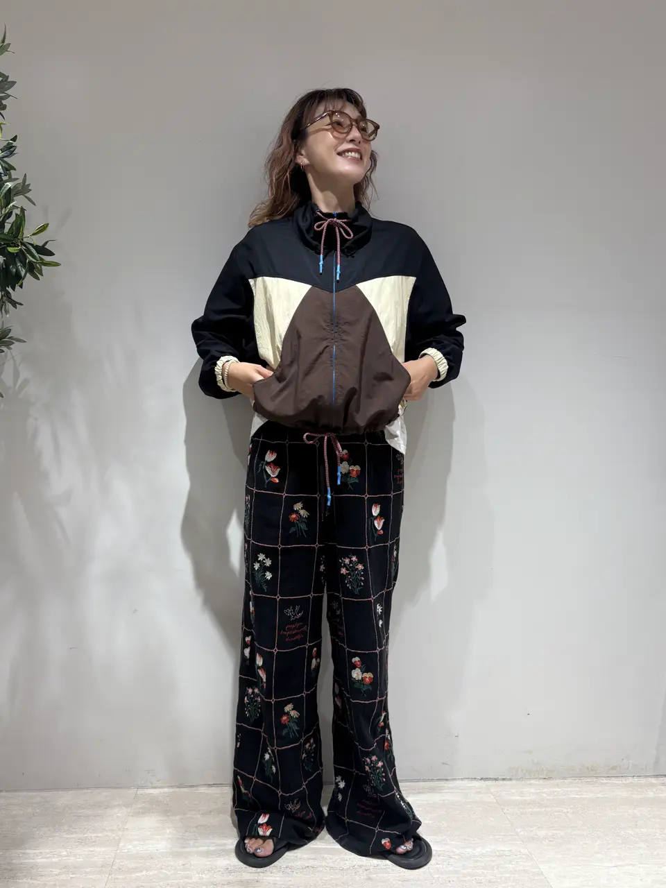 パンツ ROSE BUD FLOWER EMBROIDERY PANTS mag.by c/FLOWER EMBROIDERY PANTS – calif（カリフ）公式サイト