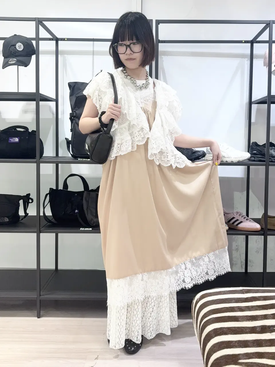 mag.by c/COTTON EMBROIDERY FRILL VEST – calif（カリフ）公式サイト
