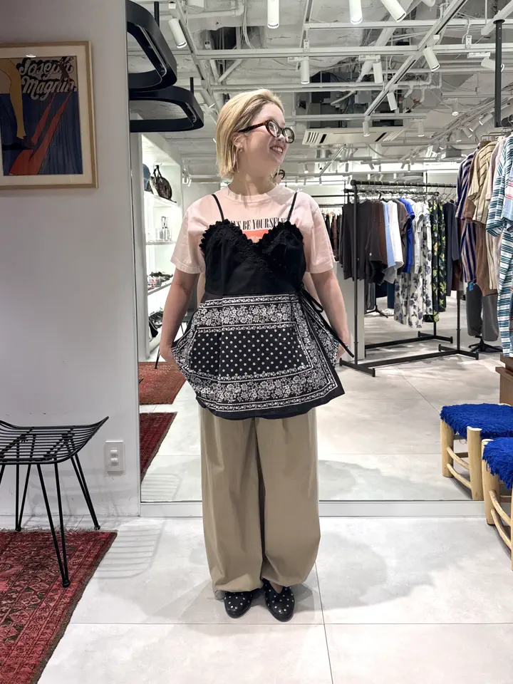 ROSE BUD別注】INDIA IS BEAUTIFUL/BLACK BANDANA CAMISOLE – calif