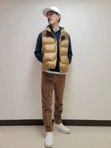 24AW】MEN 光電子ダウンベスト キャメル 071444107