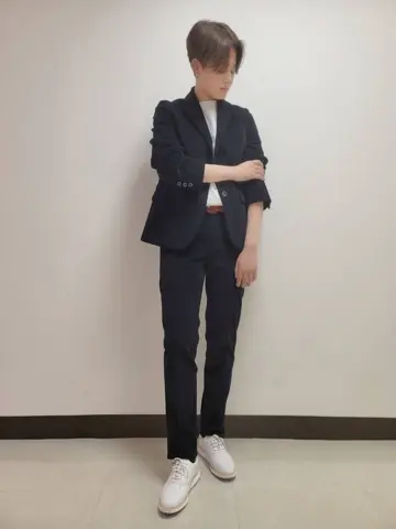 新品　タグ無し　トゥモローランド　ネイビー フレア　ジレ　ペプラム ZARA - bluelea ブルレア ペプラム ジレ ブラック 新品 タグ付き
