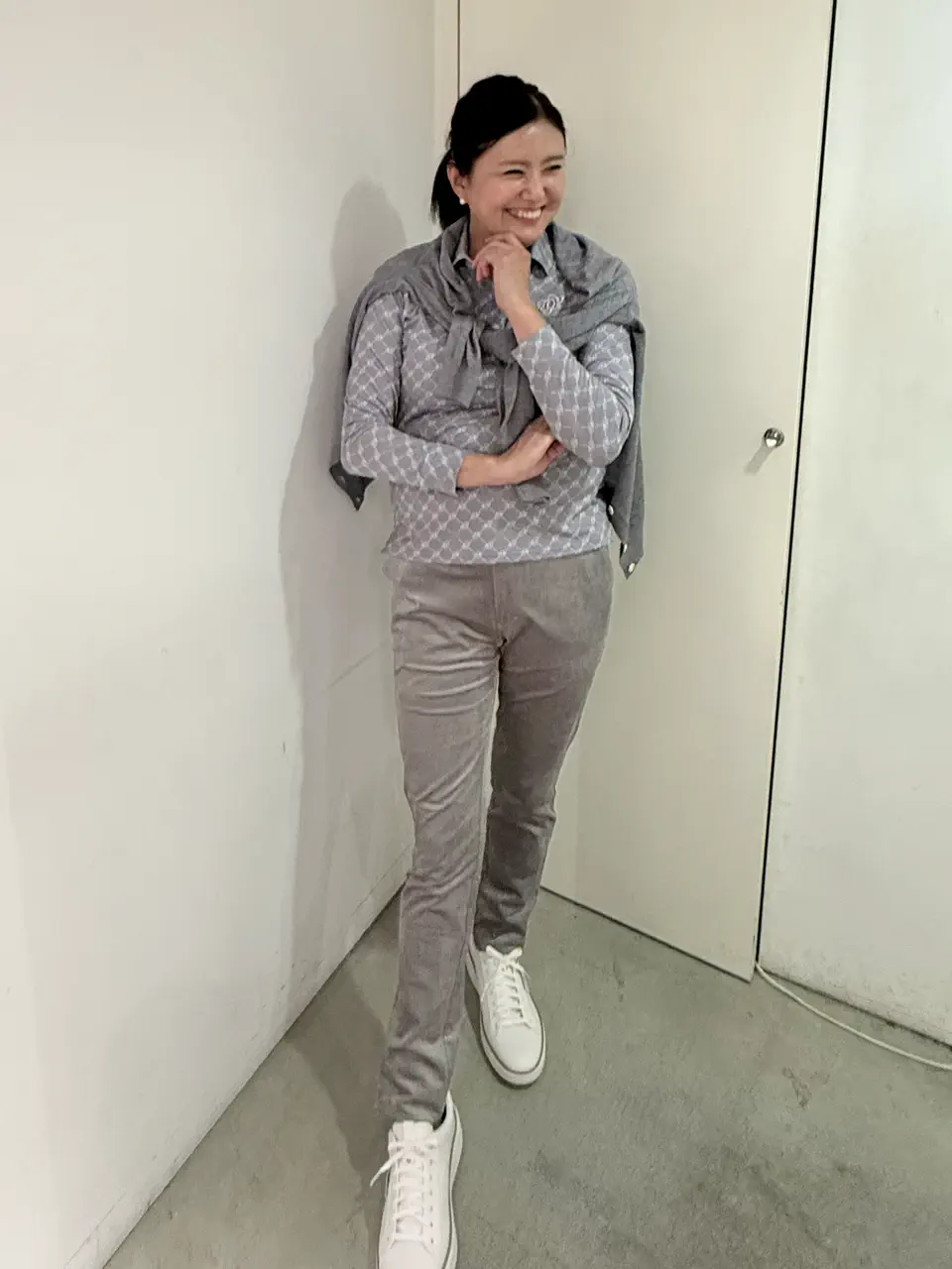 WOMEN VENUS TWILL CORDUROY ロングパンツ ライトグレー