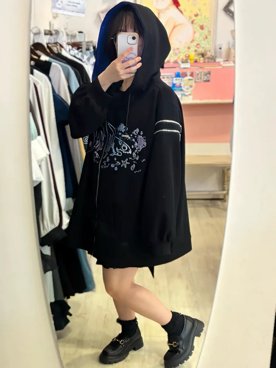 【人気モデル・美品】クロエ☆フードワンピース パーカー ロゴ刺繍 ネイビー 6/19/2026のあいみの投稿