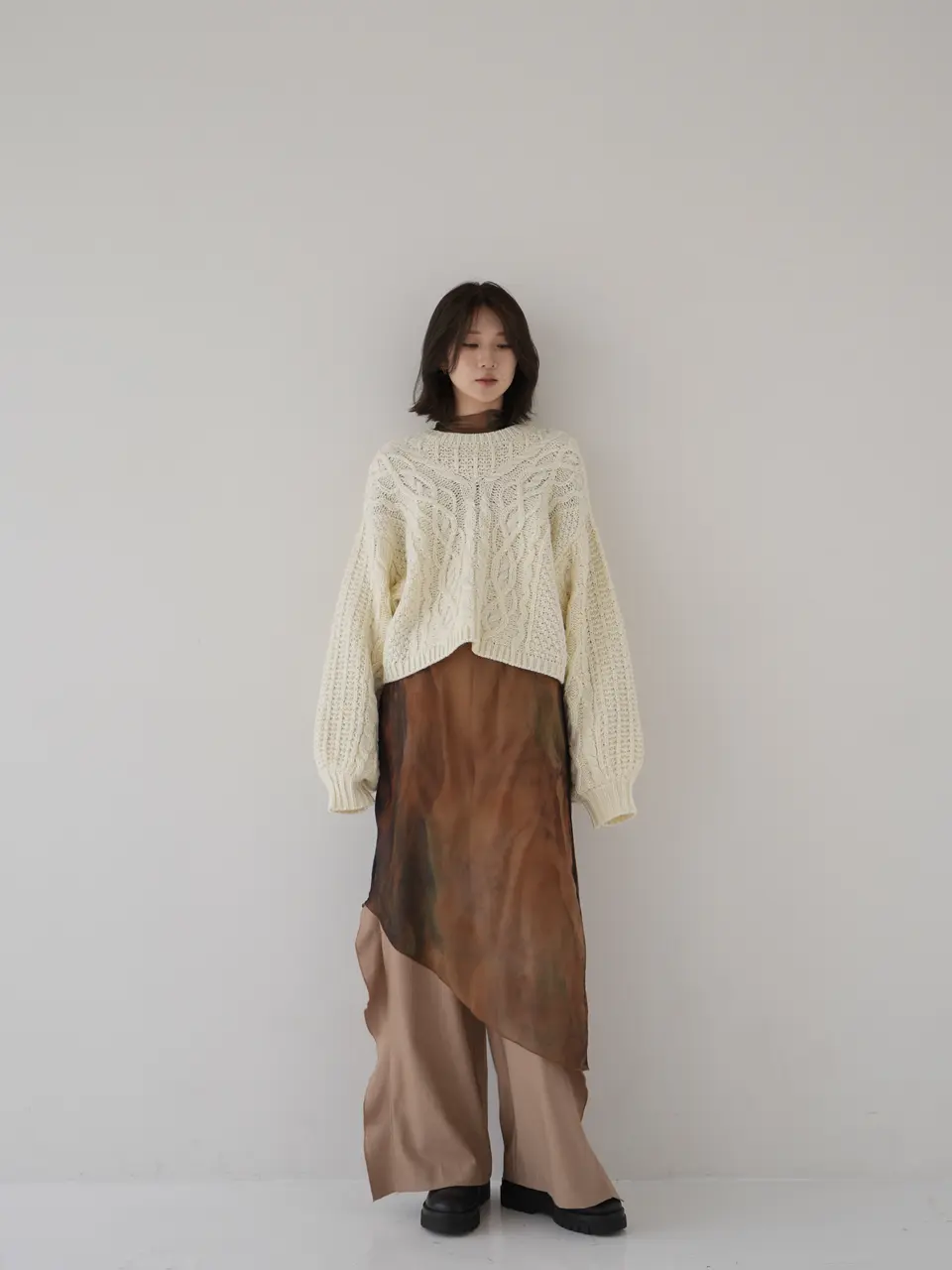 RUFFLE ASYMMETRY PANTS【STORE限定】