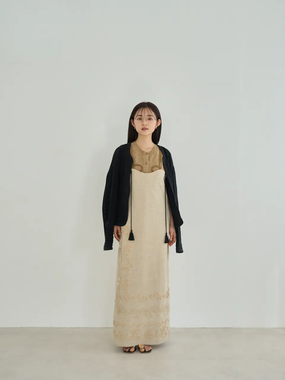 EMBROIDERY LINEN LIKE ONEPIECE