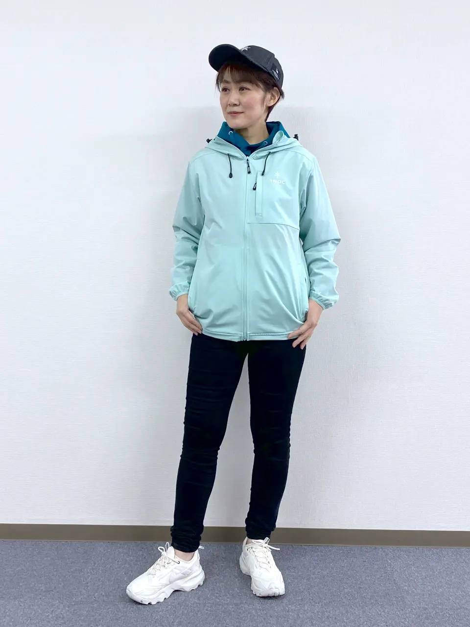 戌年の緑上者　ブルドッグ TNOC THE HOODIE PULLOVER-AK / TNOC-5