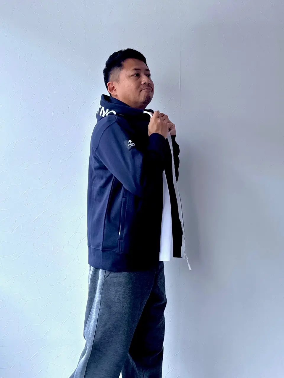 トップス TNOC THE SWEATER DAY-TEX Ezosika Navy L 3/15/2026のITOPIROの投稿