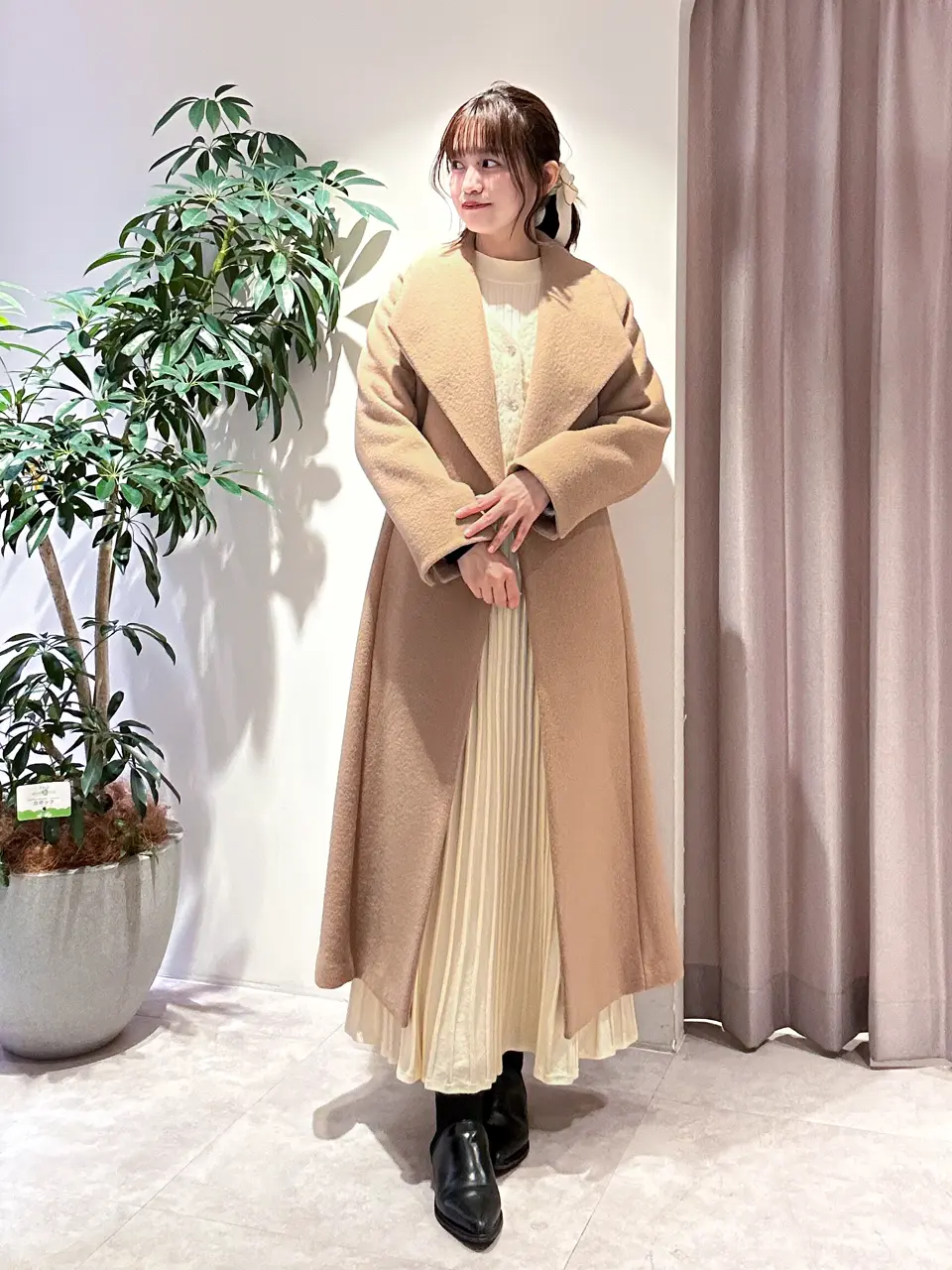 トゥエルブアジェンダ 12Twelve Agenda ビジュー釦Vネックシャギーカーディガン （アイボリー） SALE】ビジュー釦Vネックシャギーカーディガン - 12Twelve