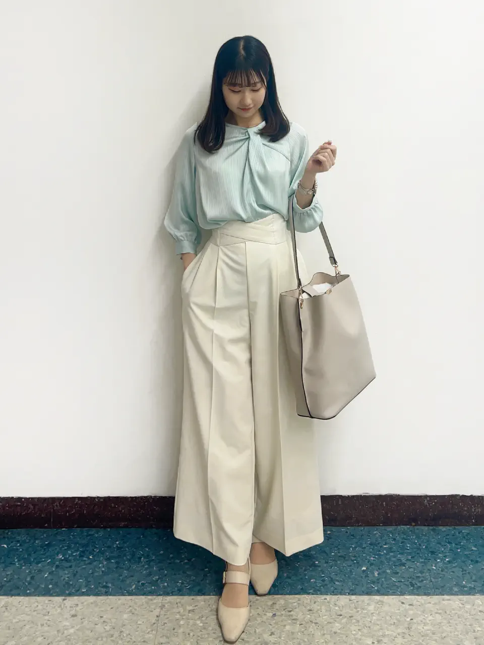 ねじりリボンネックデザインブラウス - 12Twelve Agenda(トゥエルブ
