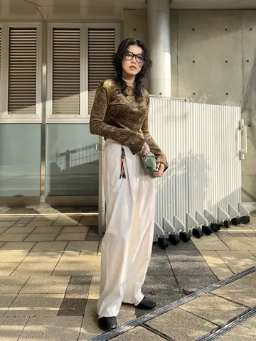 AMERI VELOUR HOT STONE L/S TOP カーキ AMERI VELOUR HOT STONE L/S TOP カーキ
