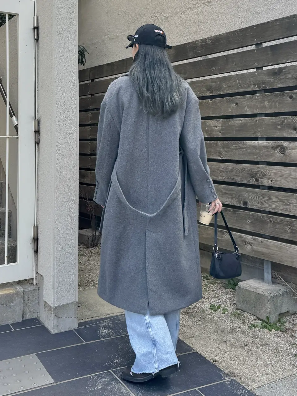 新品タグ付　ビアズリー　後ろぷっくりコート　S ライトグレー 10/28/2025のRINAの投稿
