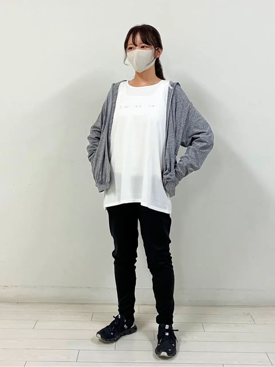 売りつくし新品ダンスキン オールデーアクティブロングパンツ黒ネイビーSサイズ ダンスキン DANSKIN ALL DAY ACTIVE LONG PANTS オールデイアクティブ