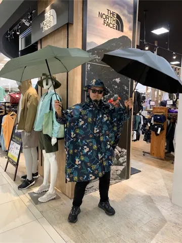 ブルーノ　5WAYフォールディングファン　ライトブルー・グレージュ　2個セット BRUNO ブルーノ 5 Way Folding Fan ライトブルーの通販 by