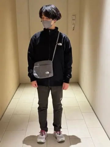 美品　ノースフェイス　マントンジャケット　ベージュ　Lサイズ　ユニセックス THE NORTH FACE セール ノースフェイス バルトロライト