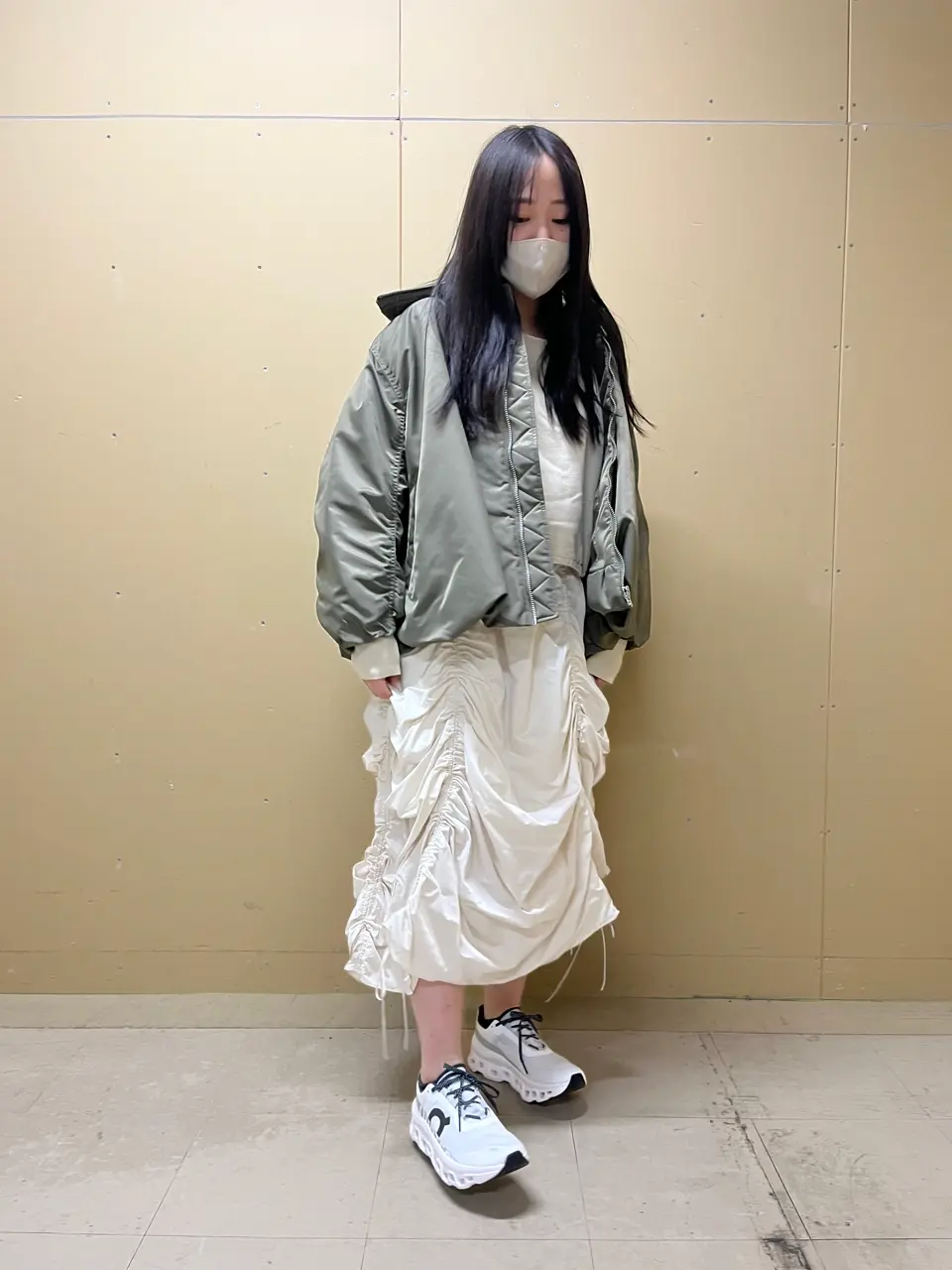 【完売品】emmi エミ 撥水リブカラーバルーンデザインブルゾン emmi エミ 撥水リブカラーバルーンデザインブルゾン レディース