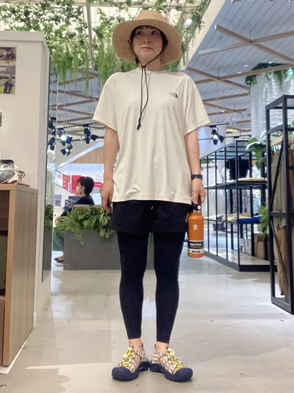 のらの投稿(1400098500112289792)