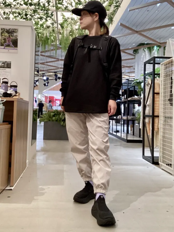 ホカオネオネ スカイワード レースレス レディース HOKAONEONE