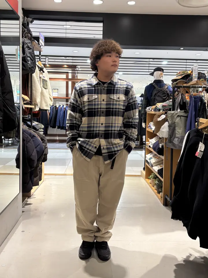 パタゴニア ロングスリーブ・ライトウェイト・フィヨルド・フランネル